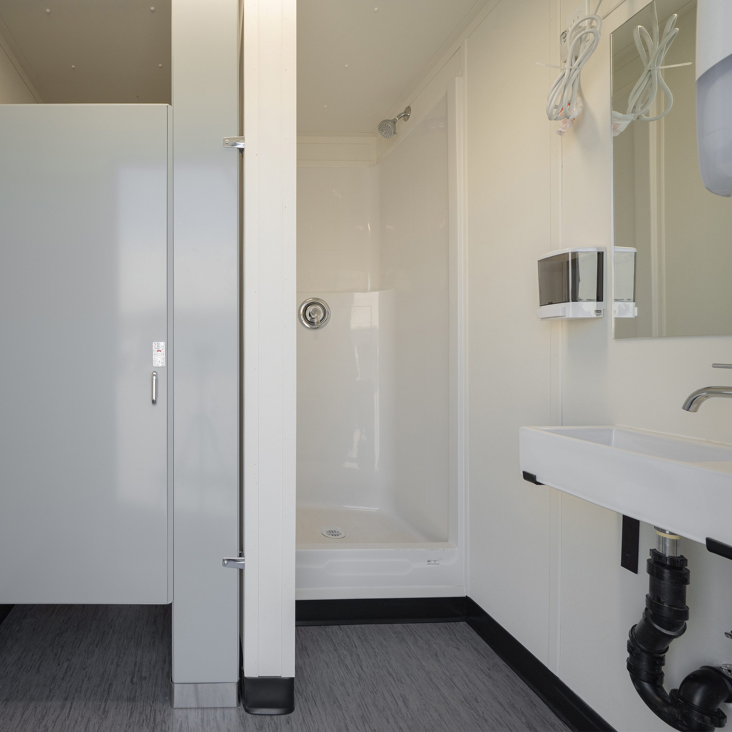 Sofina Foods 40′ Bathroom + Shower - Custom Cubes